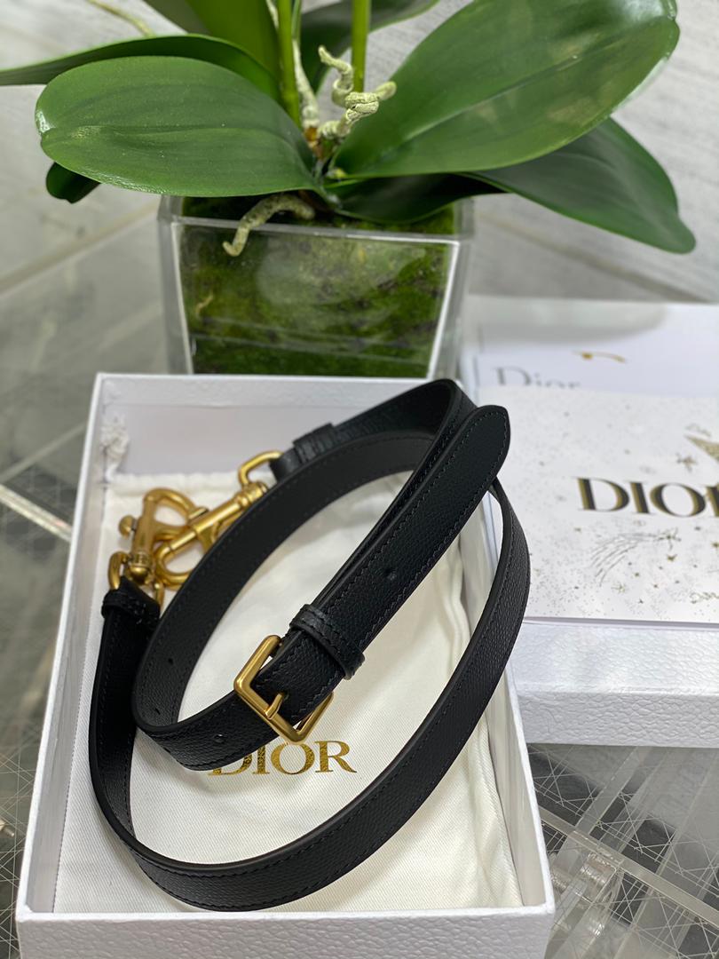 Elegant Curved Saddle Shoulder Bag