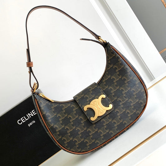 Calfskin Triomphe Shoulder Bag