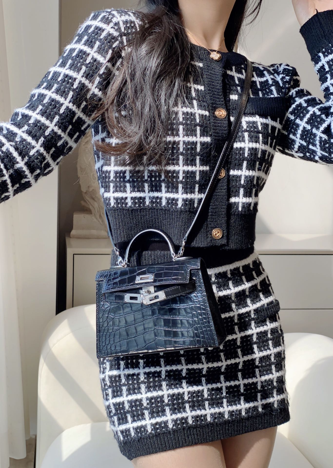 Mini 19 Black Croco Lookalike In Cowhide Leather